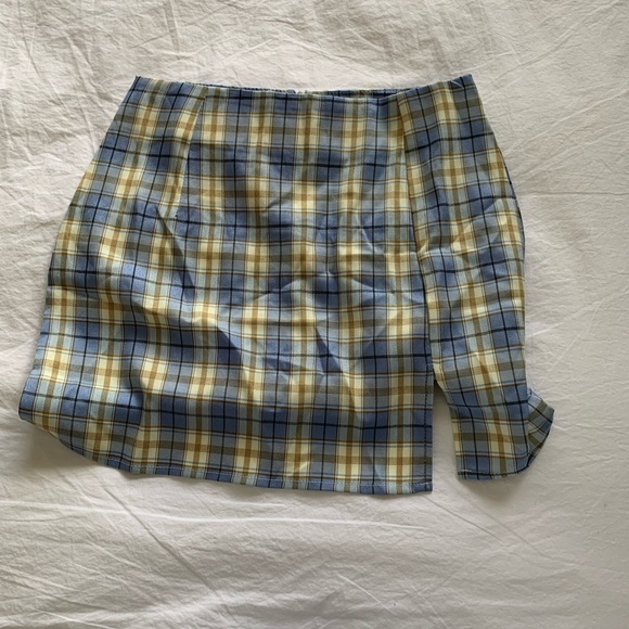 Plaid mini skirt - Picture 3 of 5